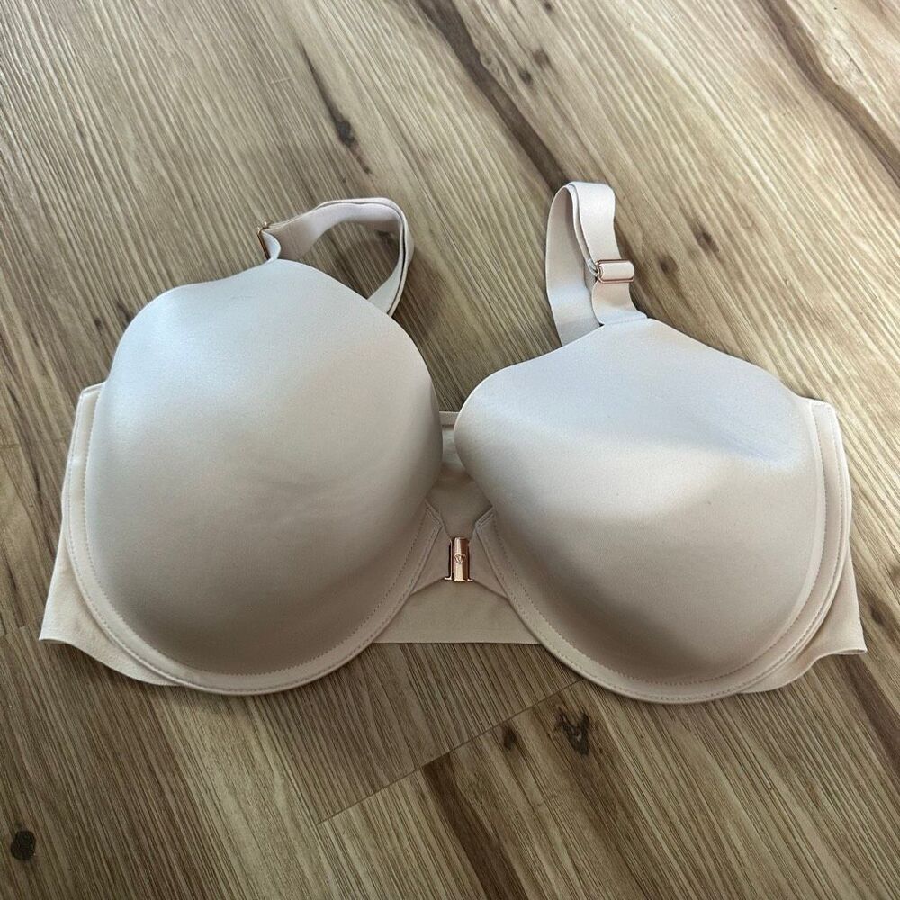 Victoria’s Secret nude perfect coverage 38DD bra